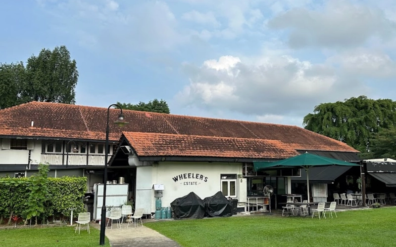 Rustic cafe and bar with spacious outdoor seating and a casual ambiance.