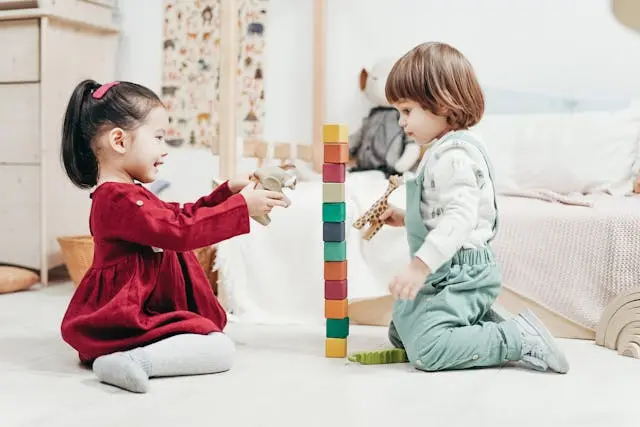 toys for kids in melbourne, kids playing with blocks